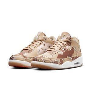 Air Jordan 3 Retro Camo Women’s Size 6 Desert Camo Sneakers